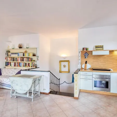 2 Bedroom Gorgeous In Tatil Evi Recco