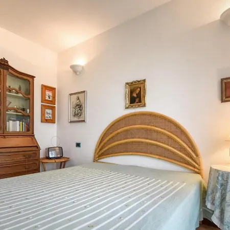 Cozy In With Jacuzzi Holiday home Recco