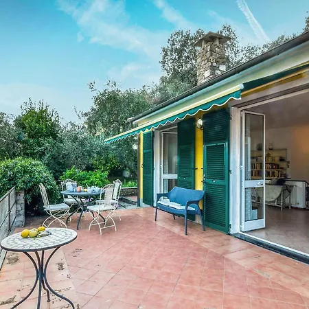Cozy In With Jacuzzi Holiday home Recco