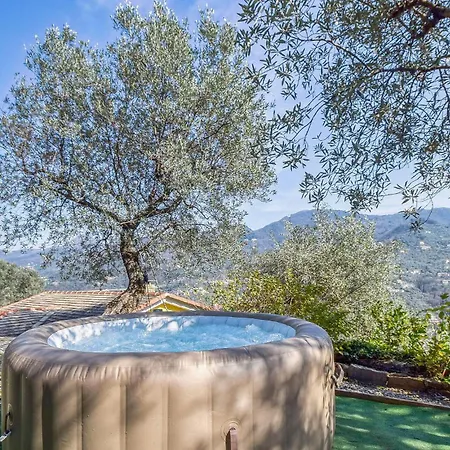 2 Bedroom Gorgeous Home In Recco *